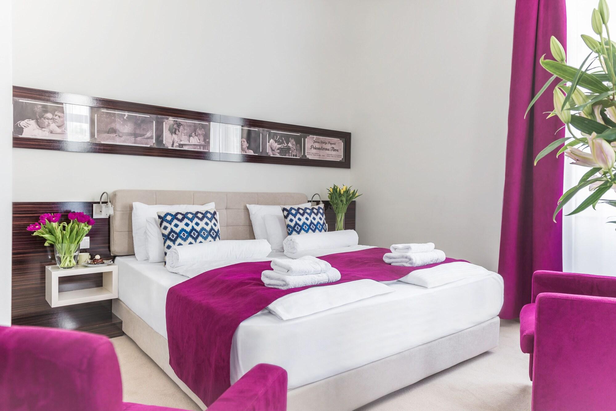 Hotel Theater Garni